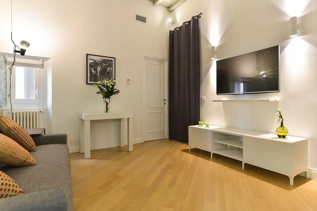 Eve Luxury Apartments Pantheon Rome 0*,